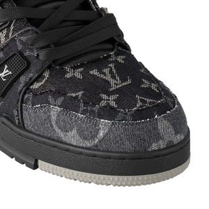 LV Men's Trainer Sneaker