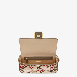 FENDI Baguette Bag